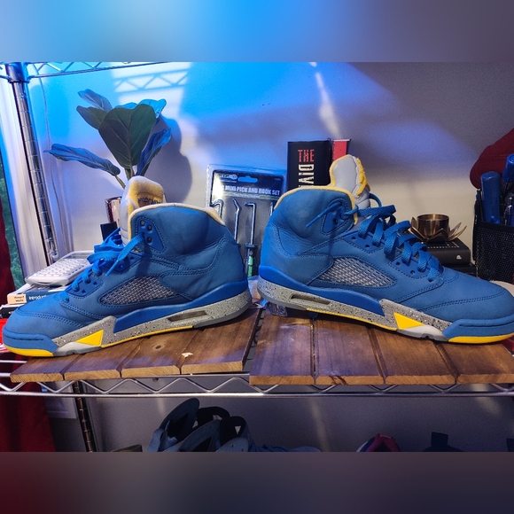 Jordan Retro 5 Laney Varsity M 10.5 - Picture 6 of 8